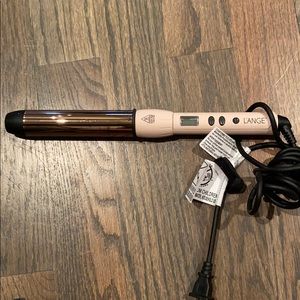 L’ange 1 1/4” curling wand